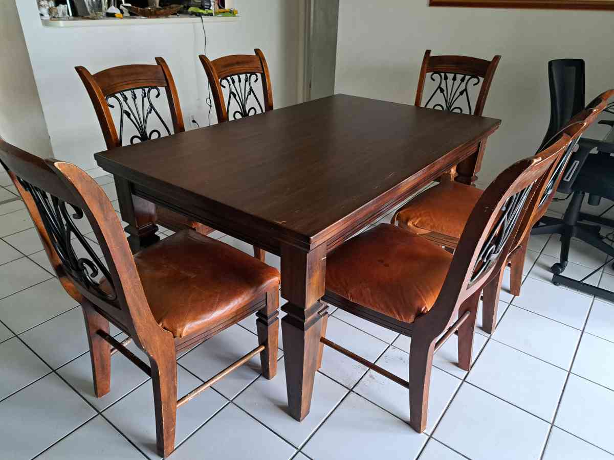 Dining room wooden table