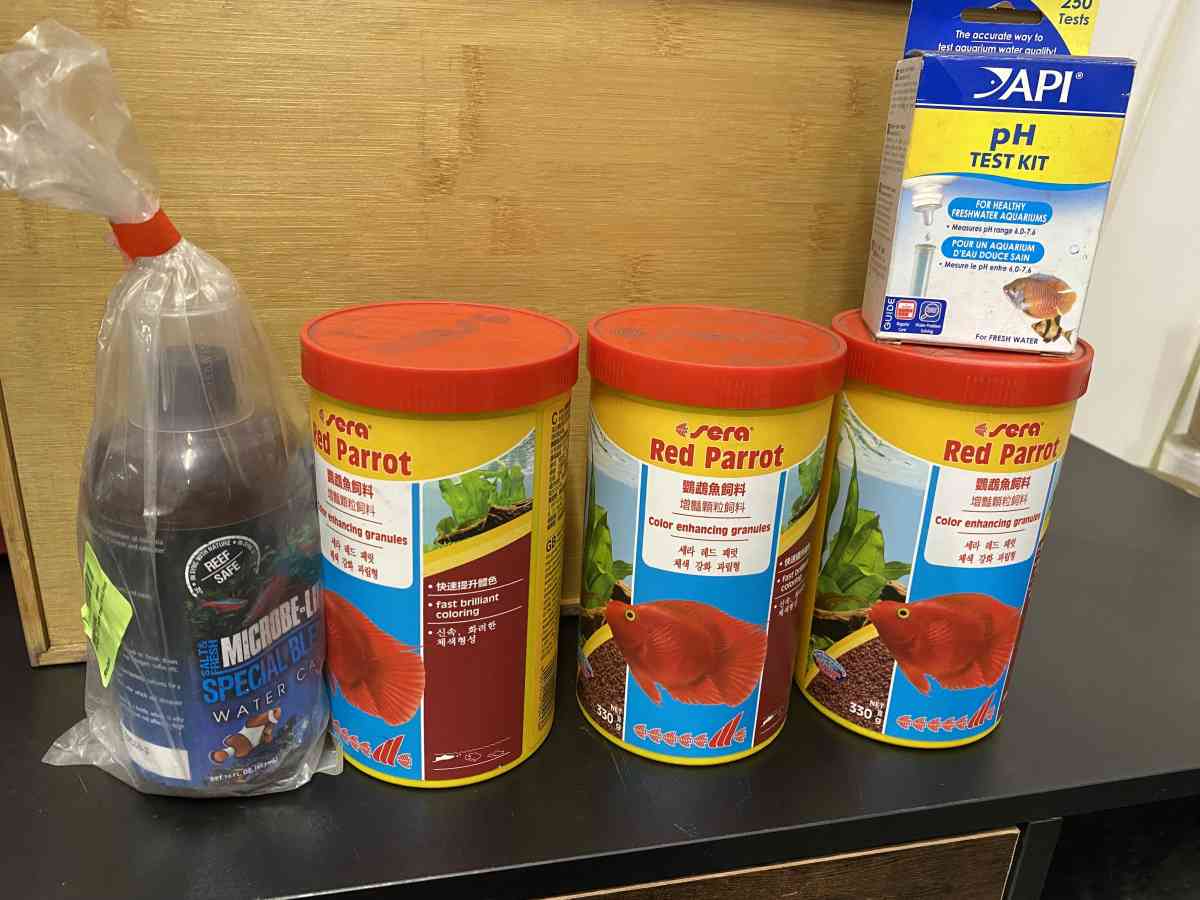 Red Parrot enhancing color food