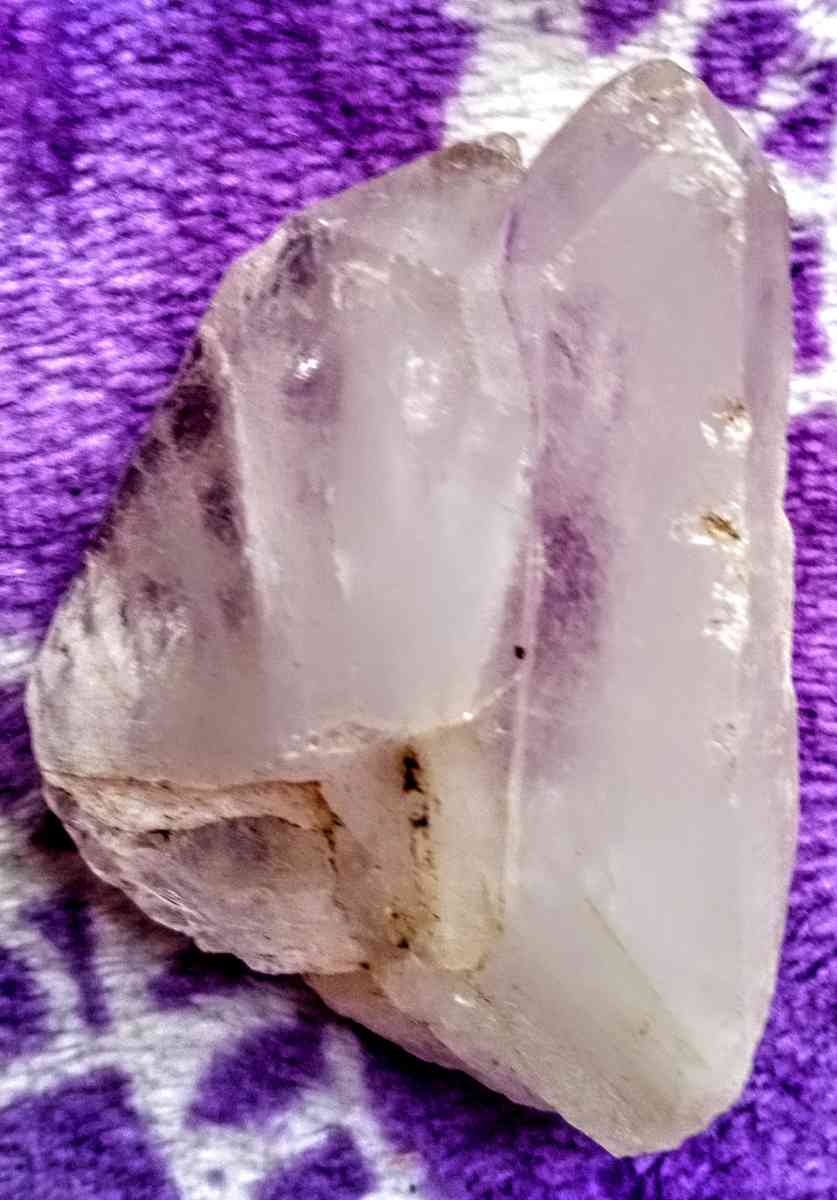 16 Variety of Quartz Crystals