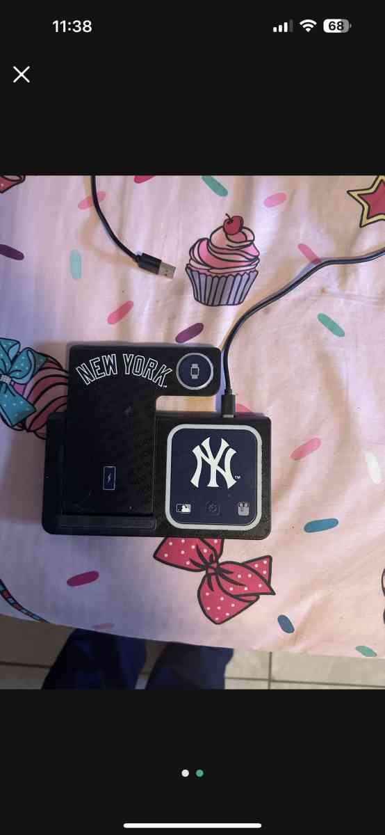 New York Yankeees wireless charger