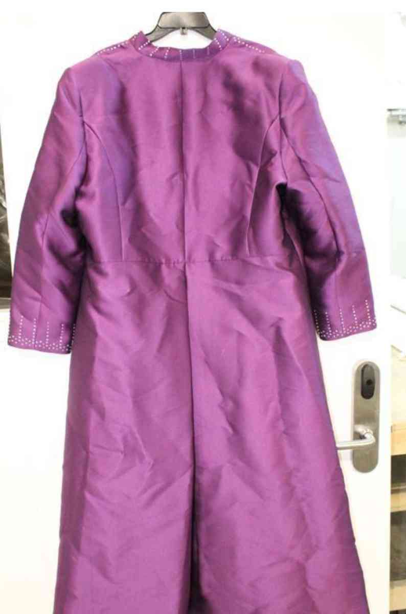 Terramina Collection New York Robe Size 24