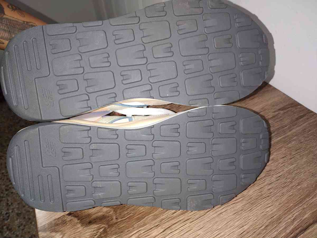 New Balance 5740 Calm Taupe Vibrant Apricot SIZE 11