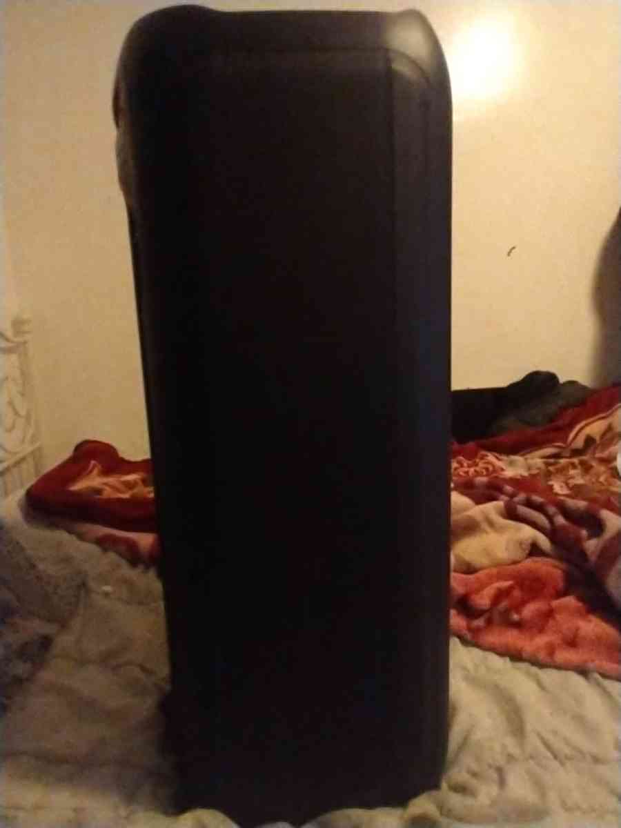 Altec lansing Bluetooth powered speaker