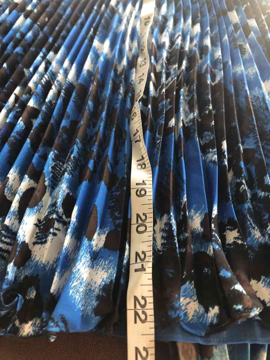 Womans skirt size 12 Ann Taylor