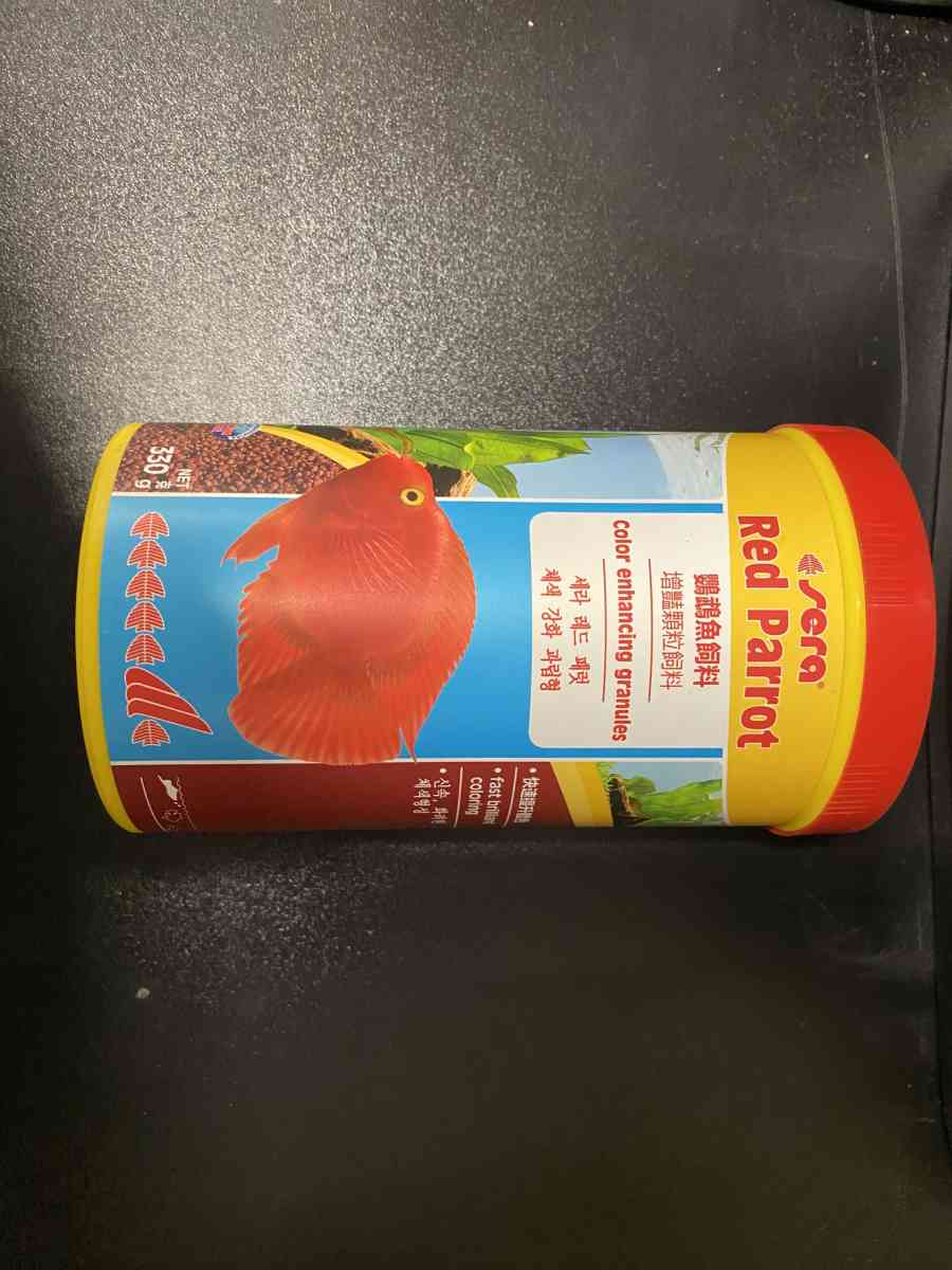 Fish Food to change the color Red Parrot