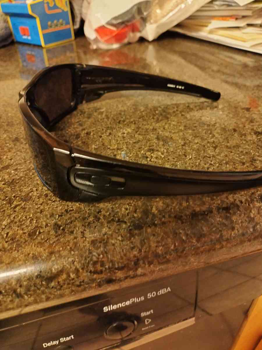 oakleys