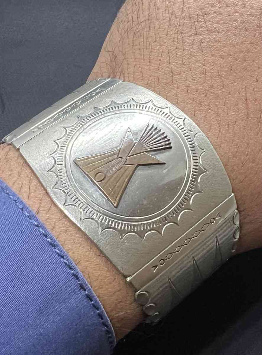 Collectable Old  Authentic Eygptian Sliver Plated Bangle