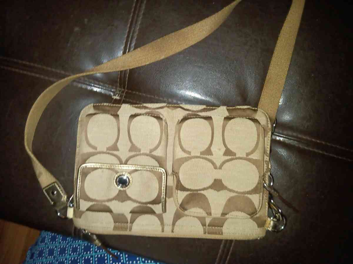 new coach waistband purse must pick up