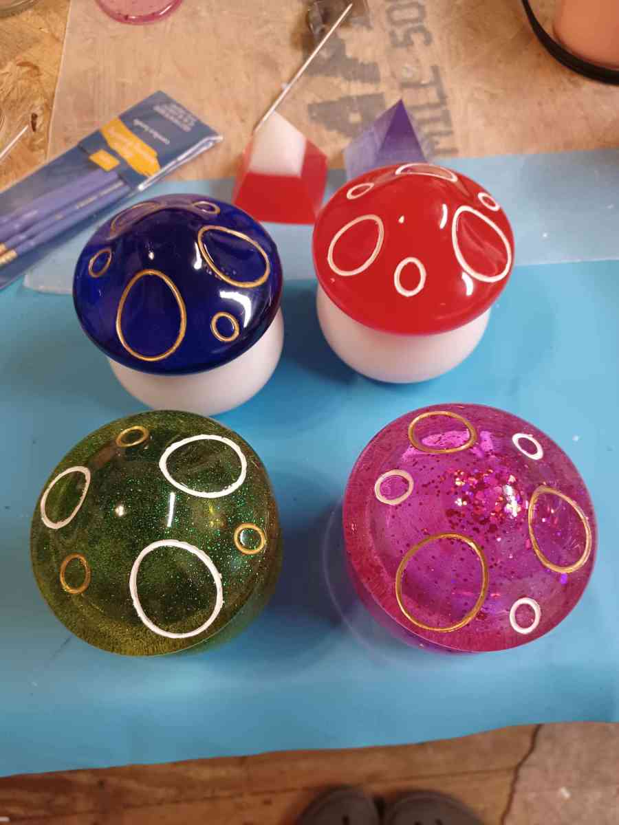 resin molds mushrooms