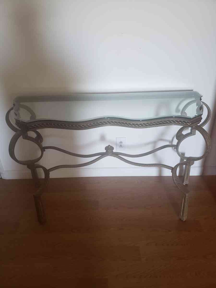 1 coffee table 2 end tables 1 entry table