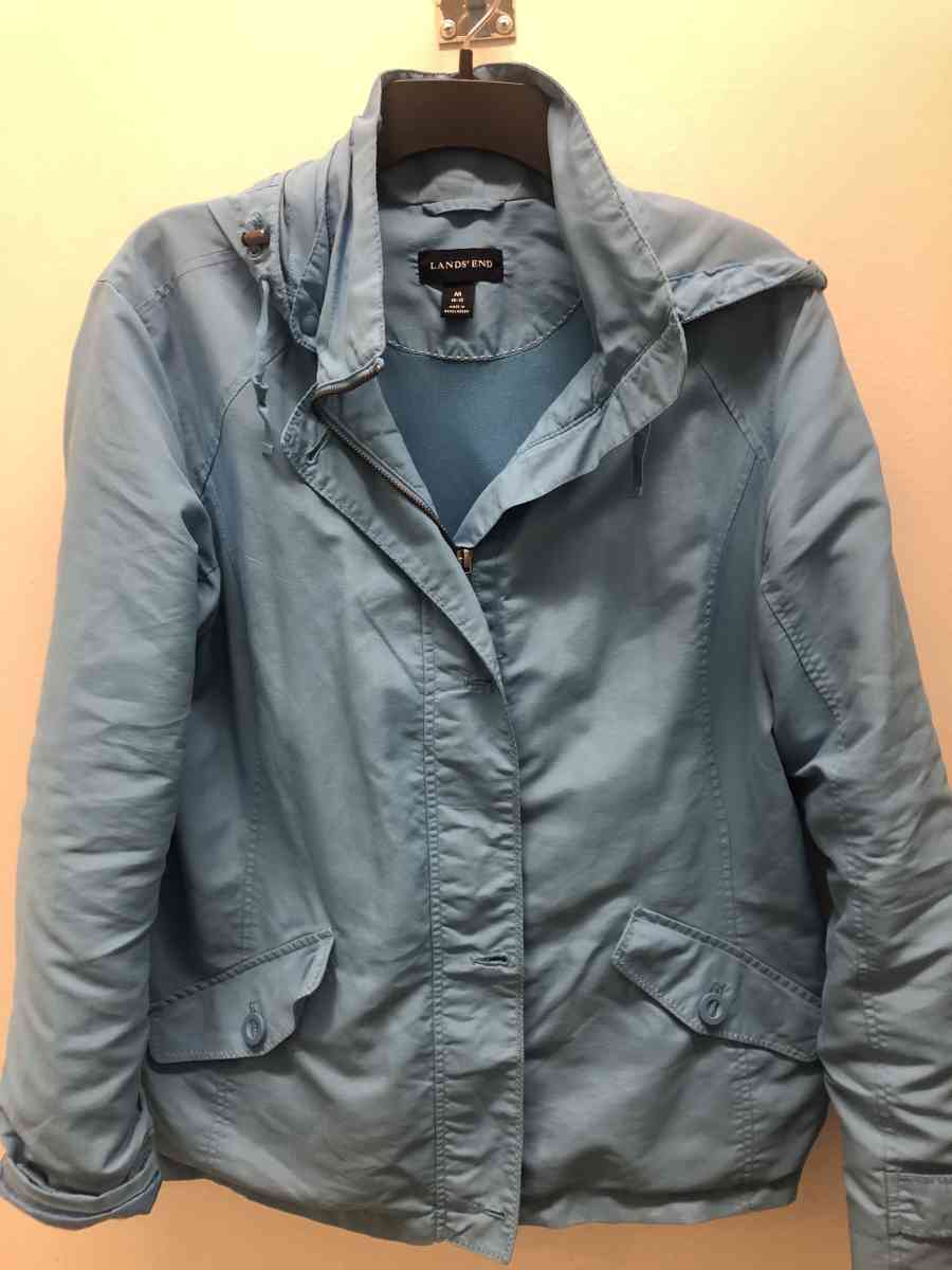 Lands End Womans Windbreaker size M