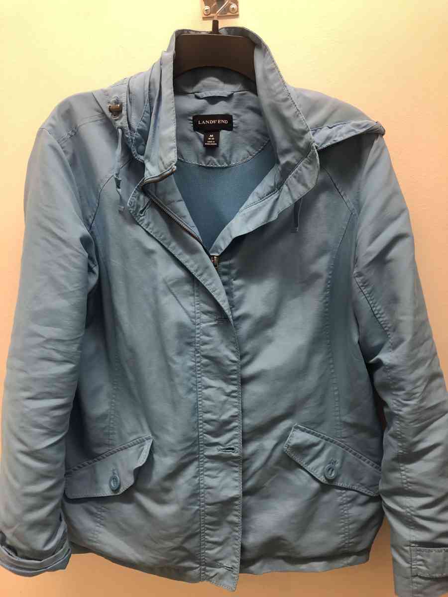 Lands End Womans Windbreaker size M