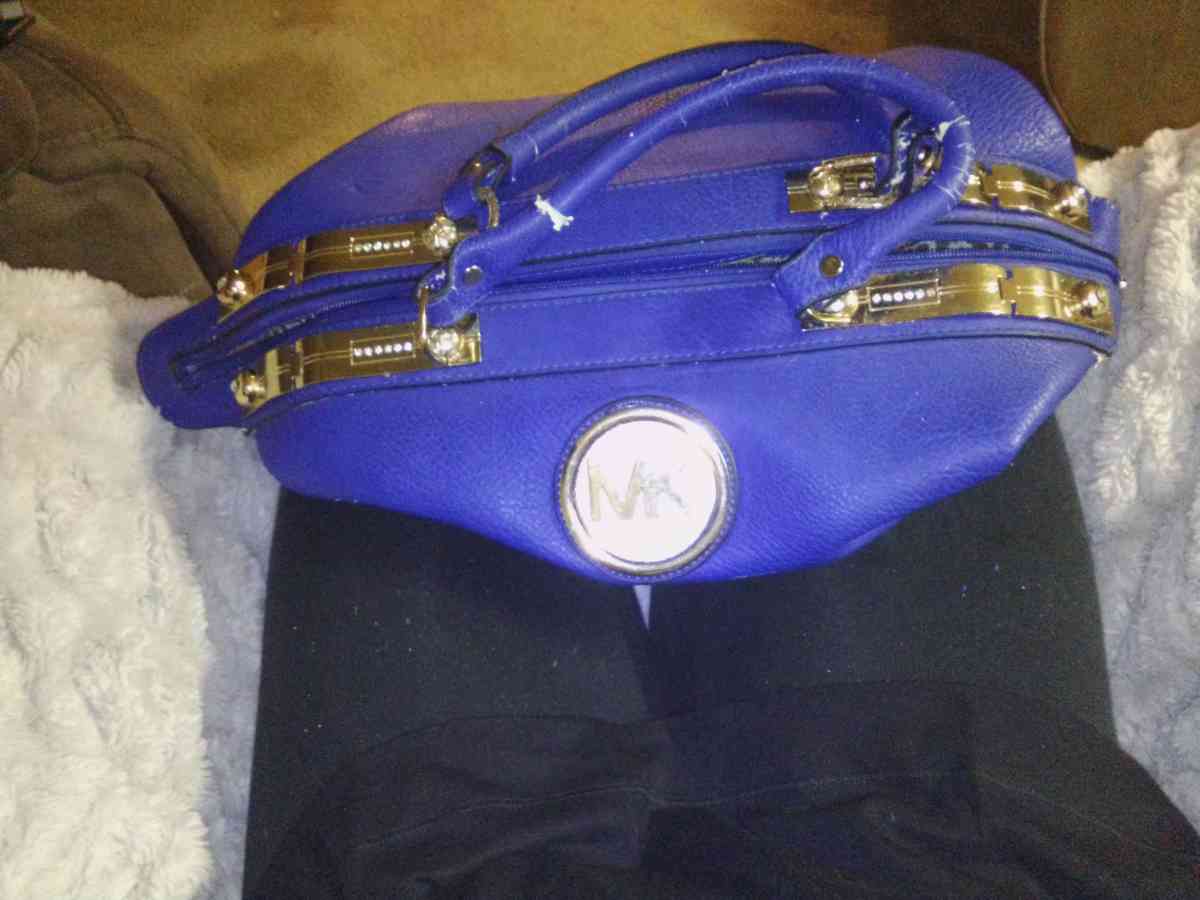 3 Michael kors purses