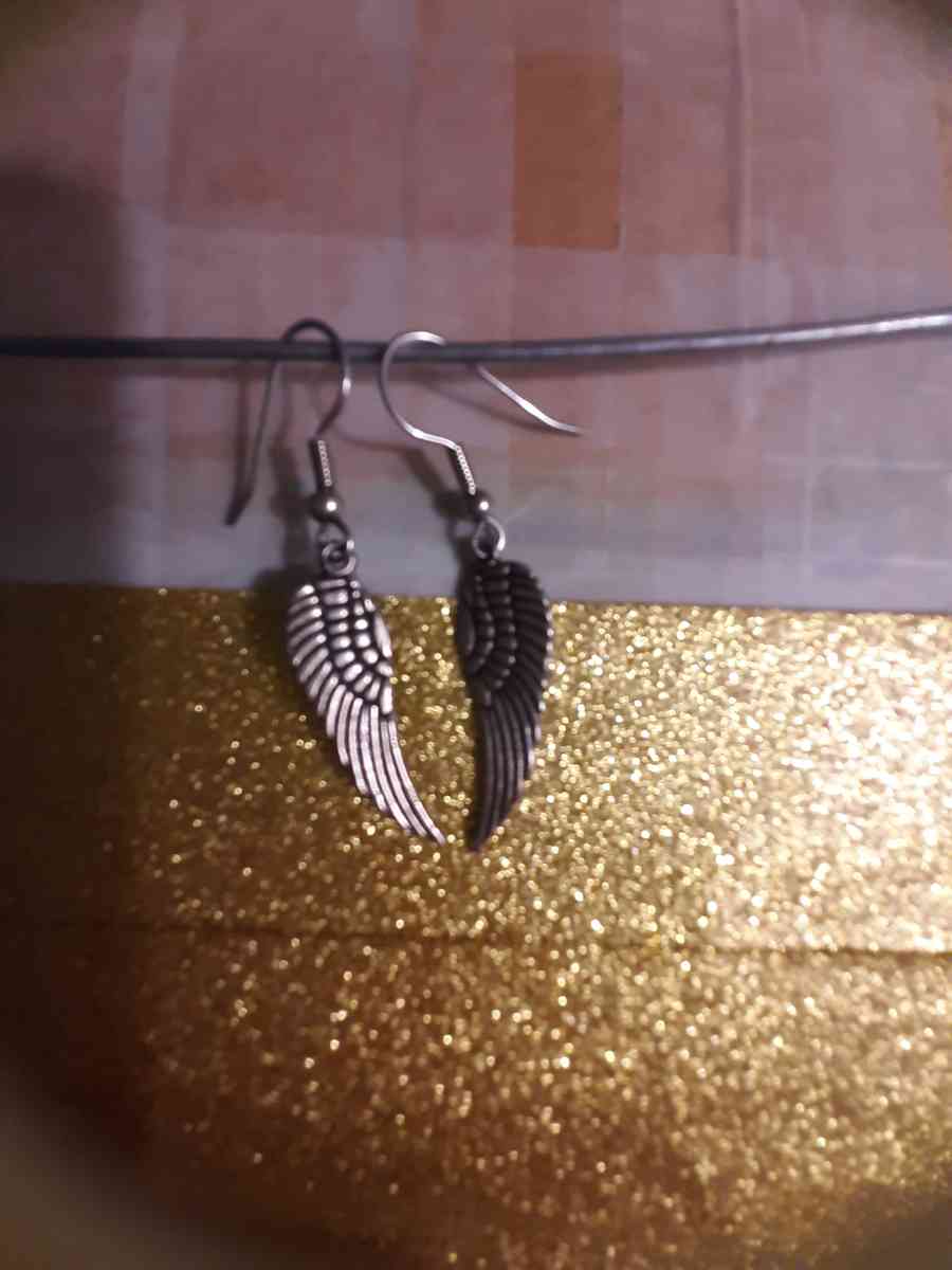 Silver Feather Earrings