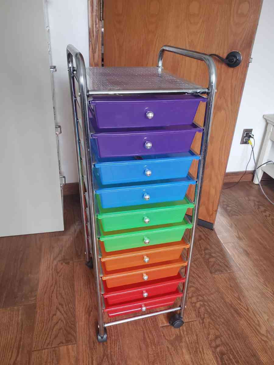 Rolling plastic storage card