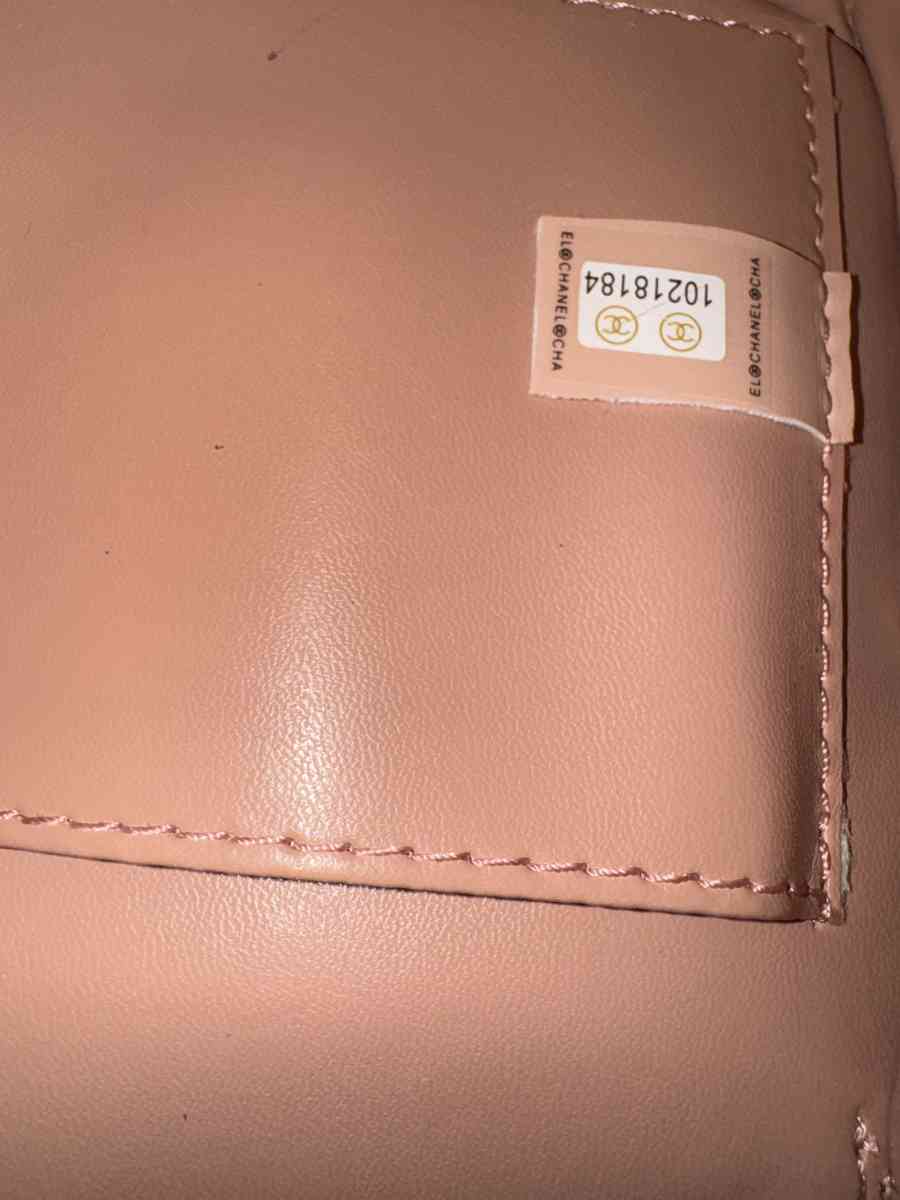 CHANEL classic double Flap  Medium pink caviar gold hw vinta