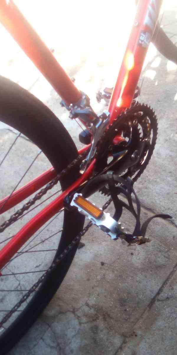 Windsor cabron fiber and aluminum bike  and speed got 8 gear