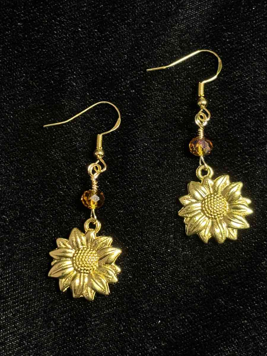 Sunny Days Sunflower Earrings