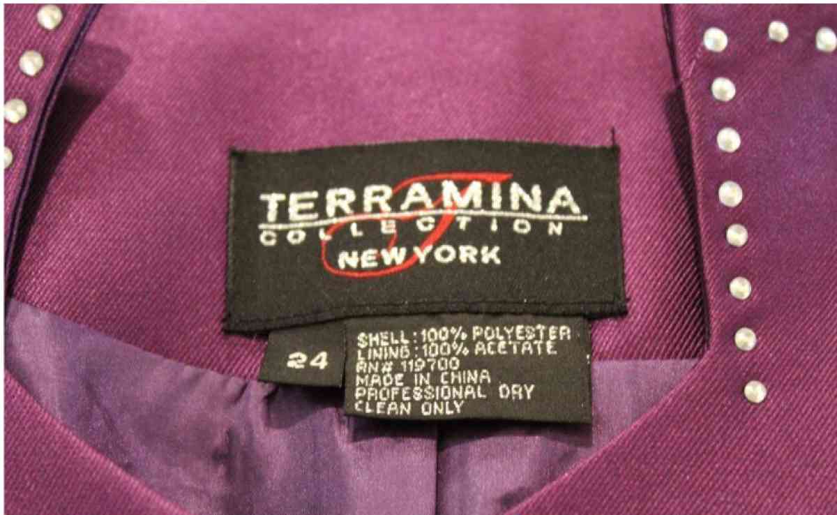 Terramina Collection New York Robe Size 24