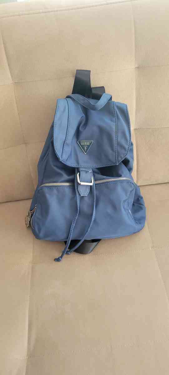guess back bag