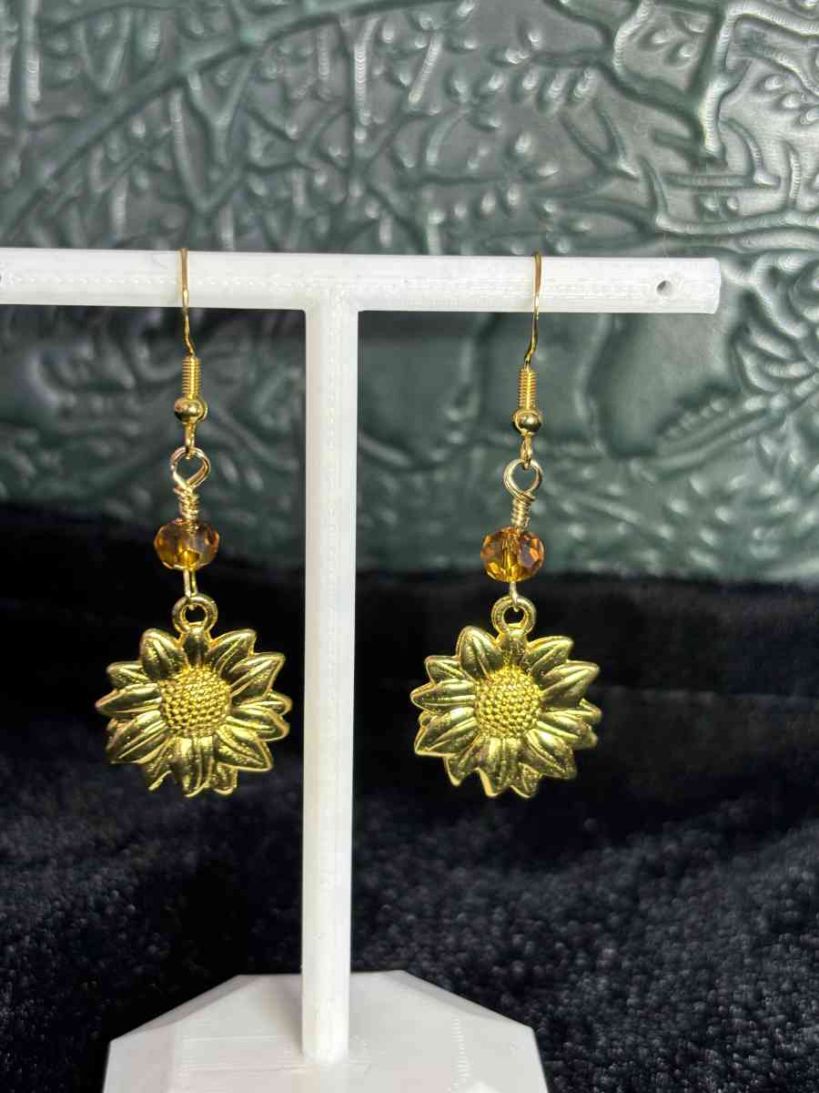 Sunny Days Sunflower Earrings