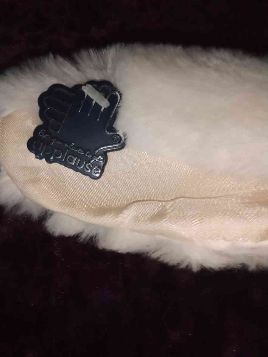 1935 Prescious moments rabbit