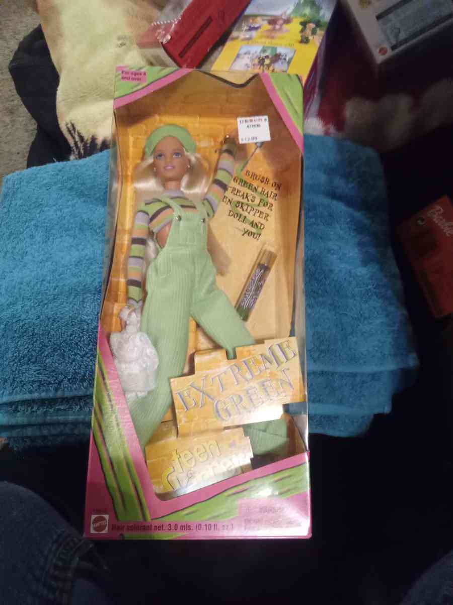 collection 3 barbies and more