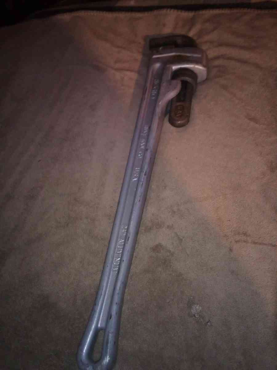 Ridgid 24 in ALUMINUM