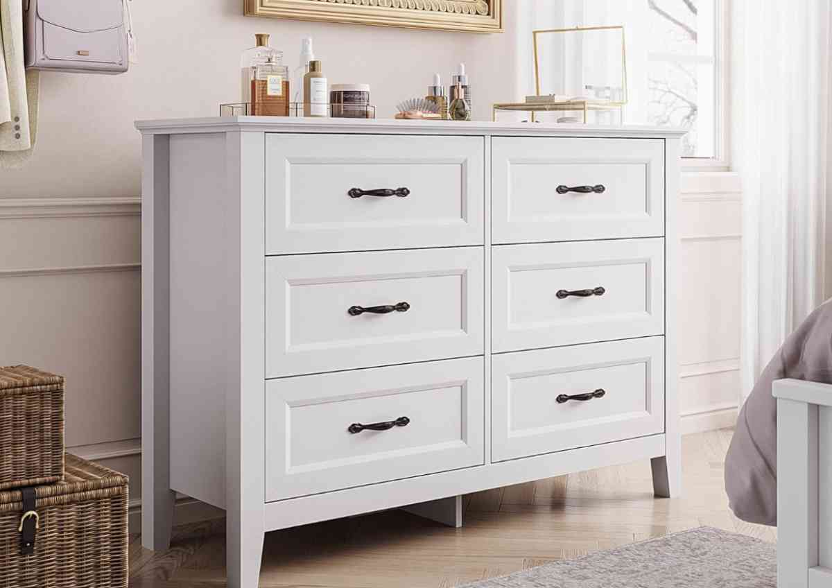 dresser