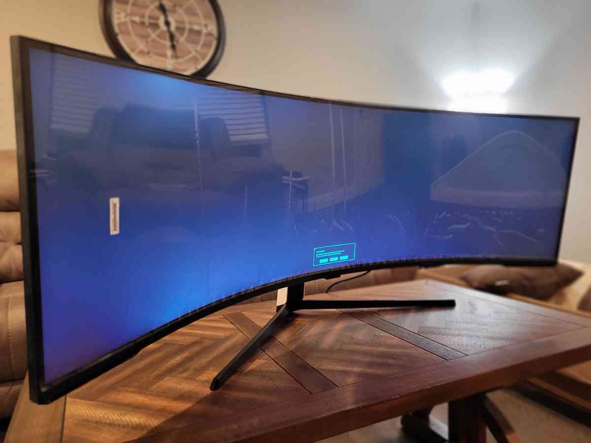 Samsung 57 Odyssey Neo G9 Series Dual 4K UHD Curved Gaming M