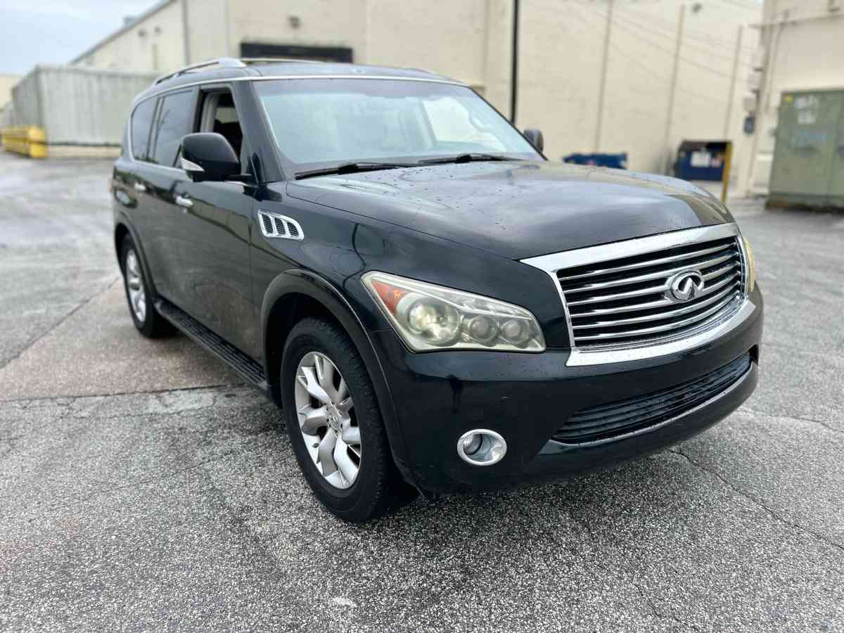 2011 infiniti qx56