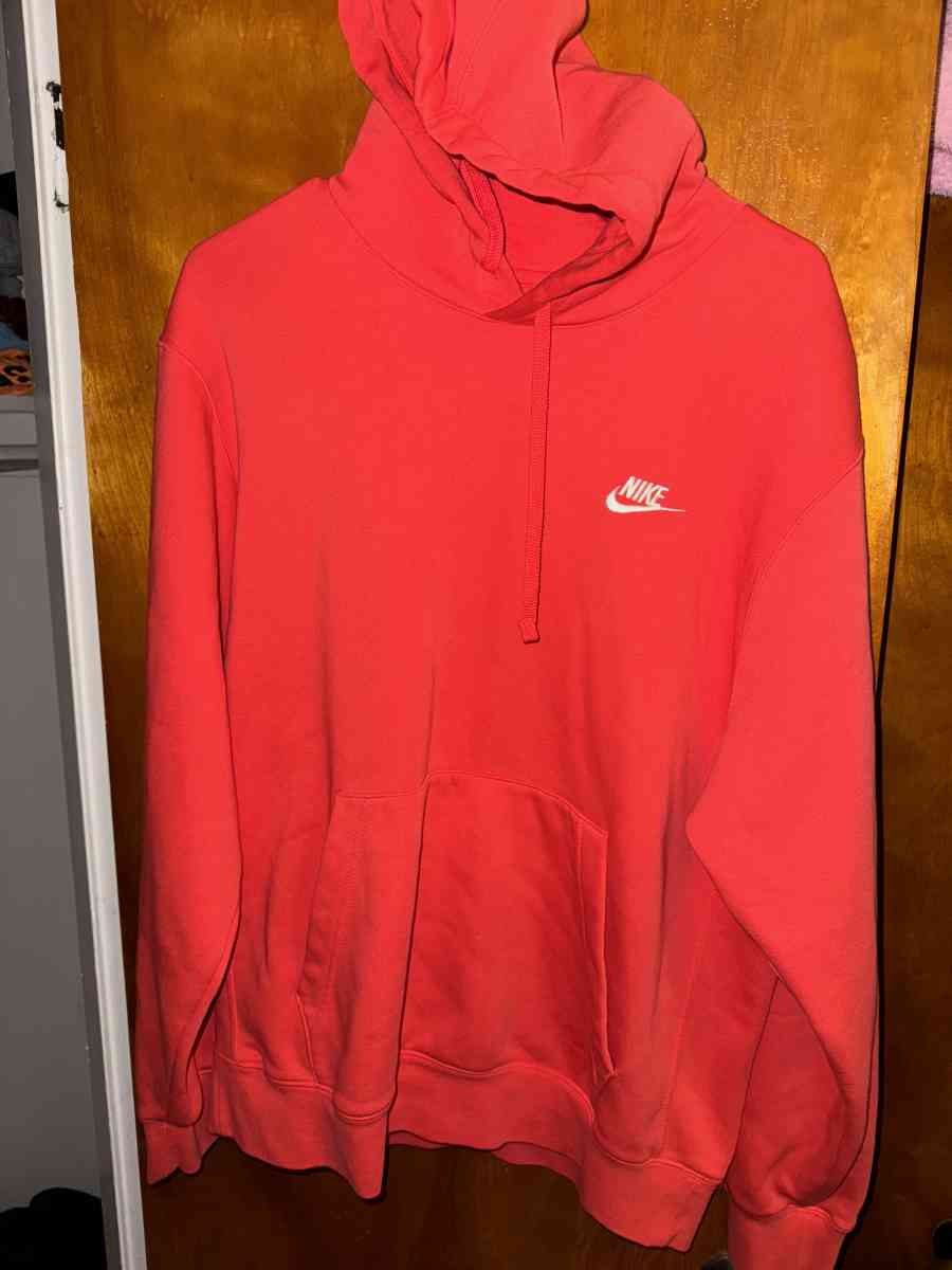 mens size large  Nike hoodie