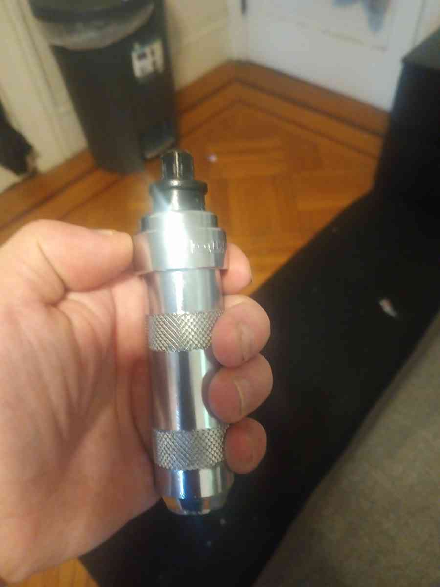 Tectpn manual impact Driver