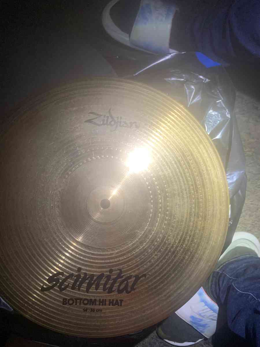 Zildjian Scimitar Hihats Cymbal Set Top and Bottom