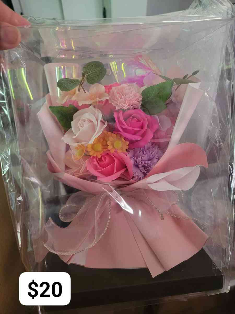 flores artificial muy bonitos