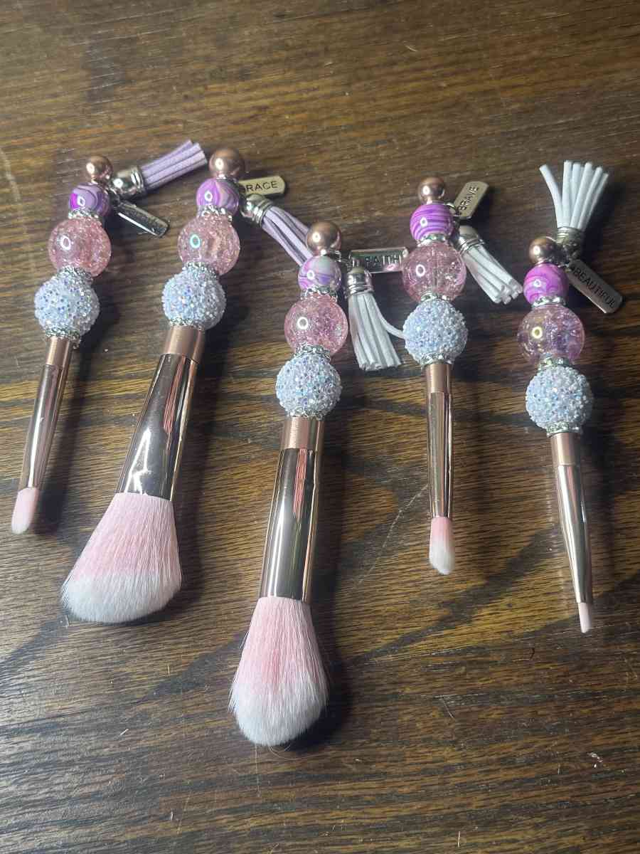 makeup brushes
