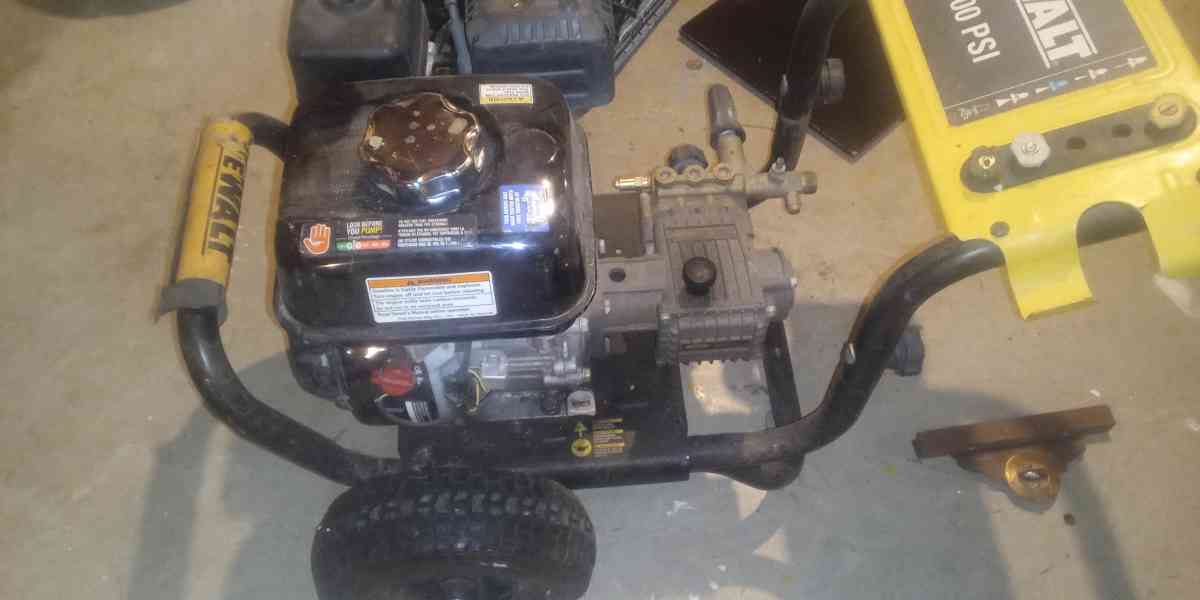 3400 psi DeWalt pressurewasher