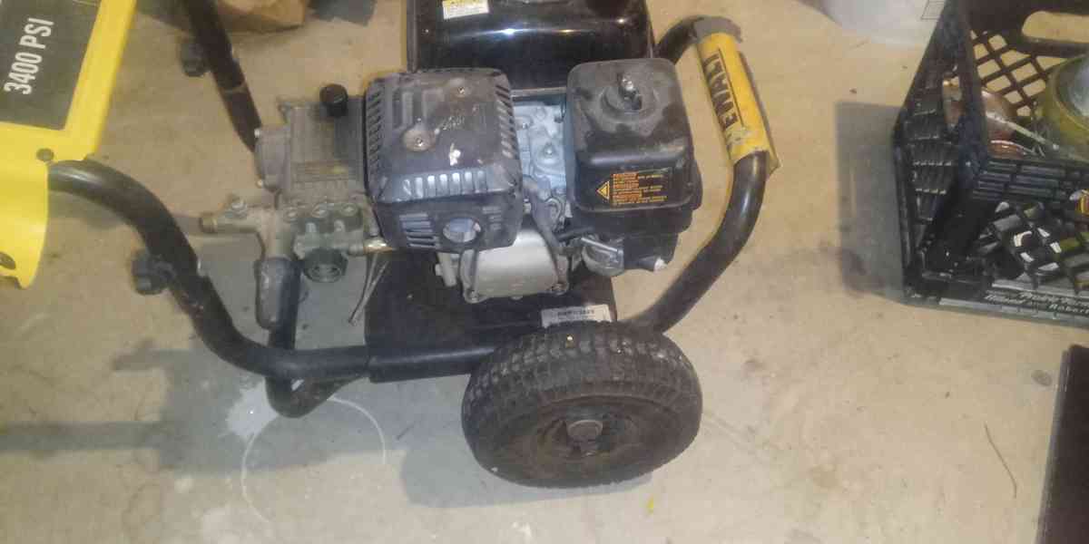 3400 psi DeWalt pressurewasher