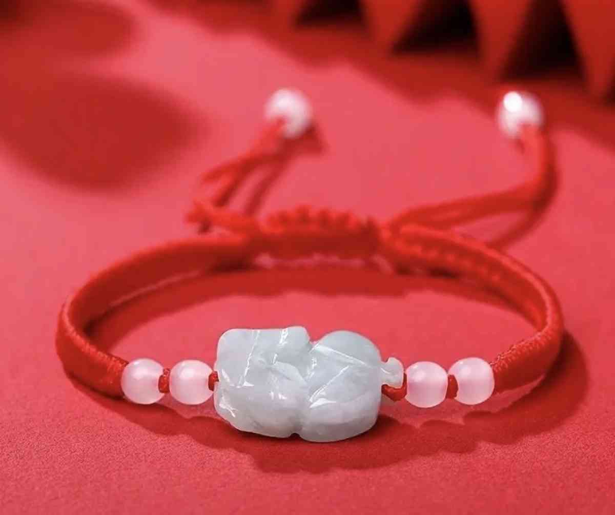 red string jade jadeite pi Xiu dragon