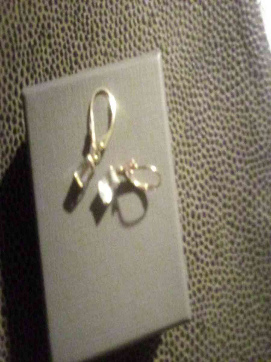 genuine 14k diamond drop earings