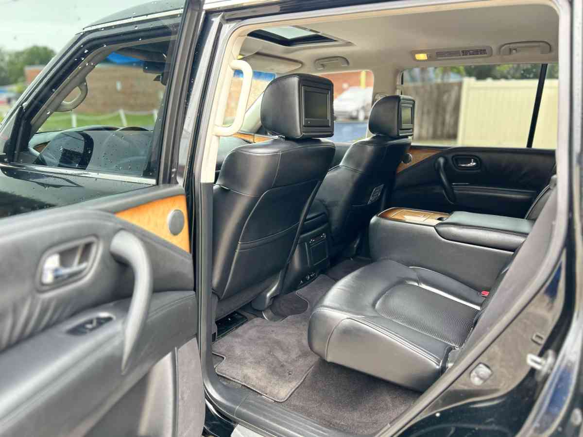 2011 infiniti qx56