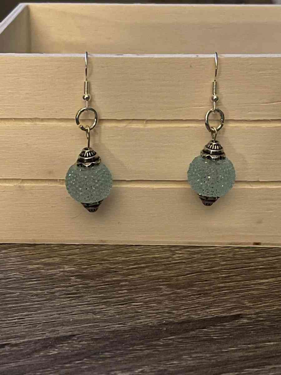 womens earrings