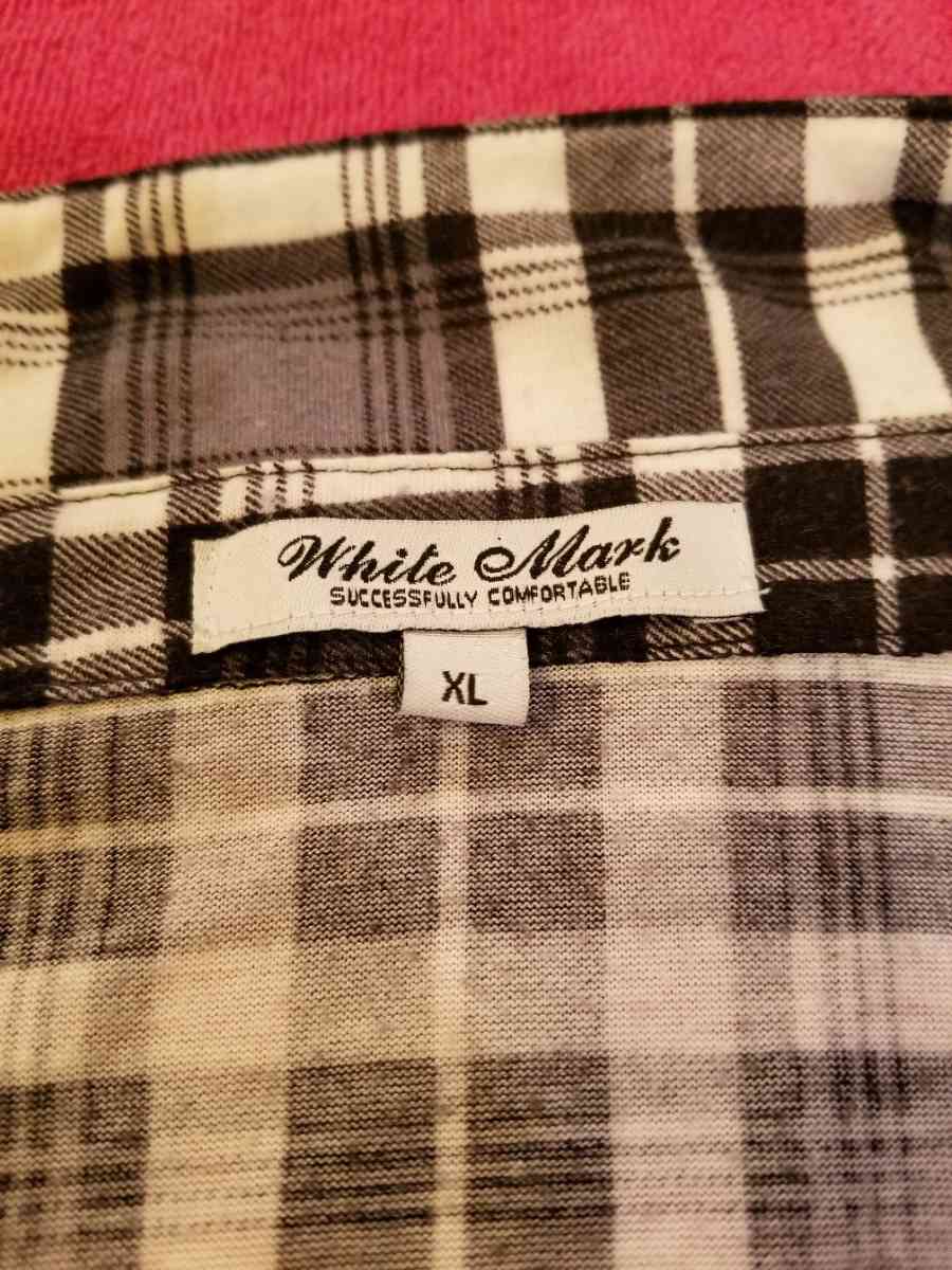 White Mark Black and White Plaid Tunic Top
