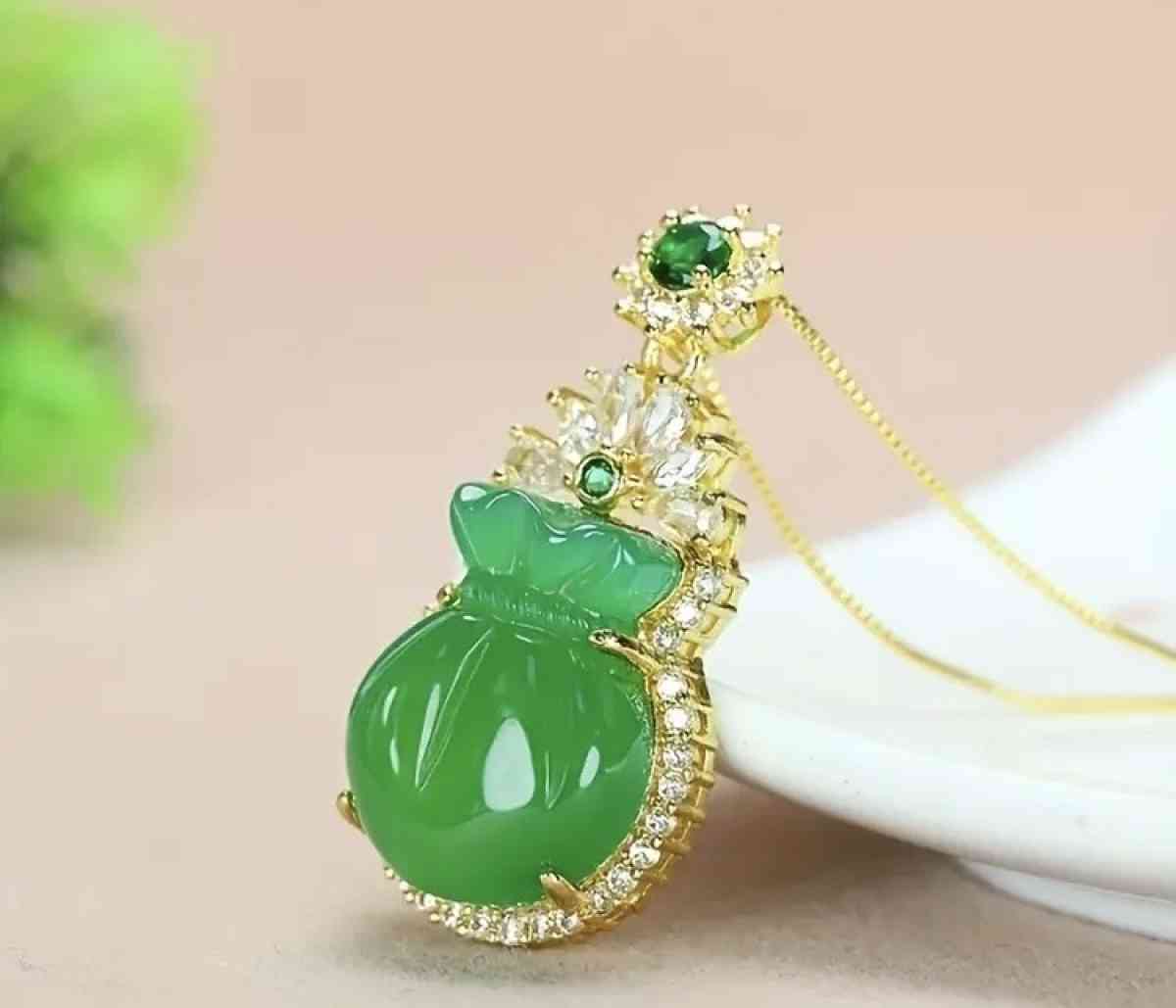 Green Jade Money Pocket Jadeite Pendant Necklace