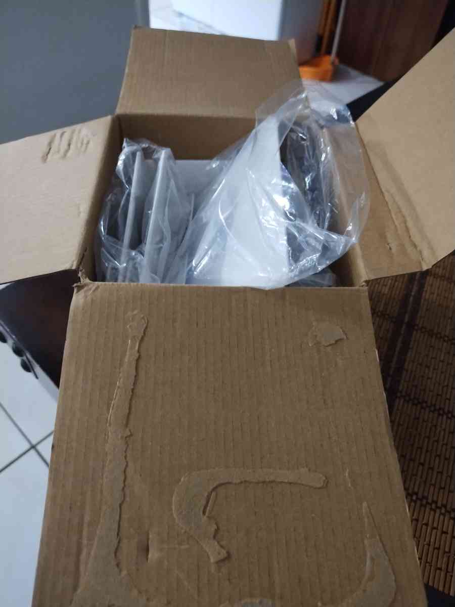 4 pk concealed metal floating shelves