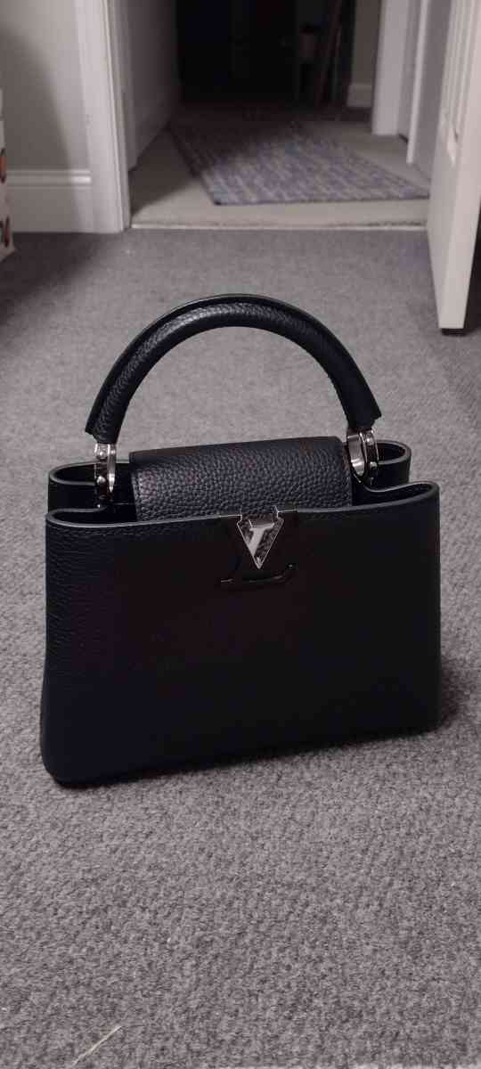 Louis Vuitton CapucinesBB