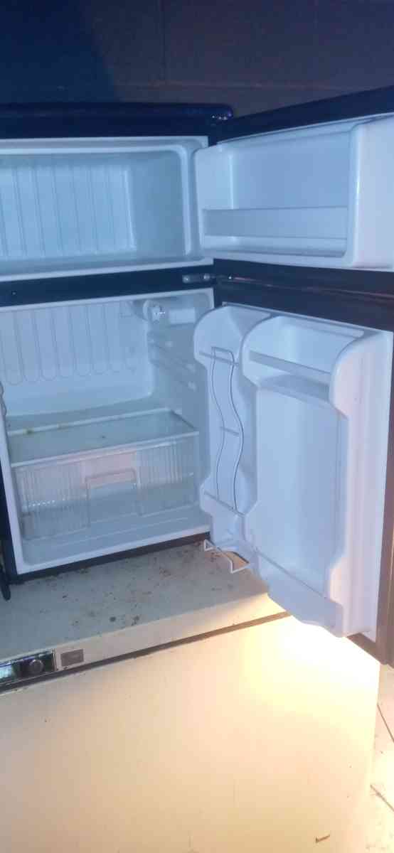 Frigidaire mini fridge with freezer on top