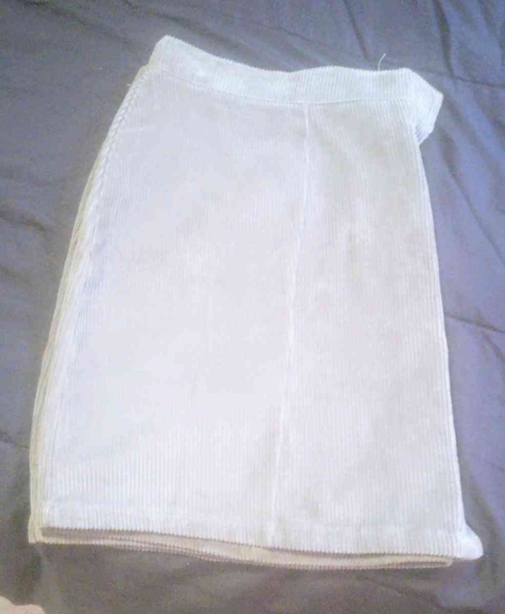 I green corduroy skirt button down the front size extra