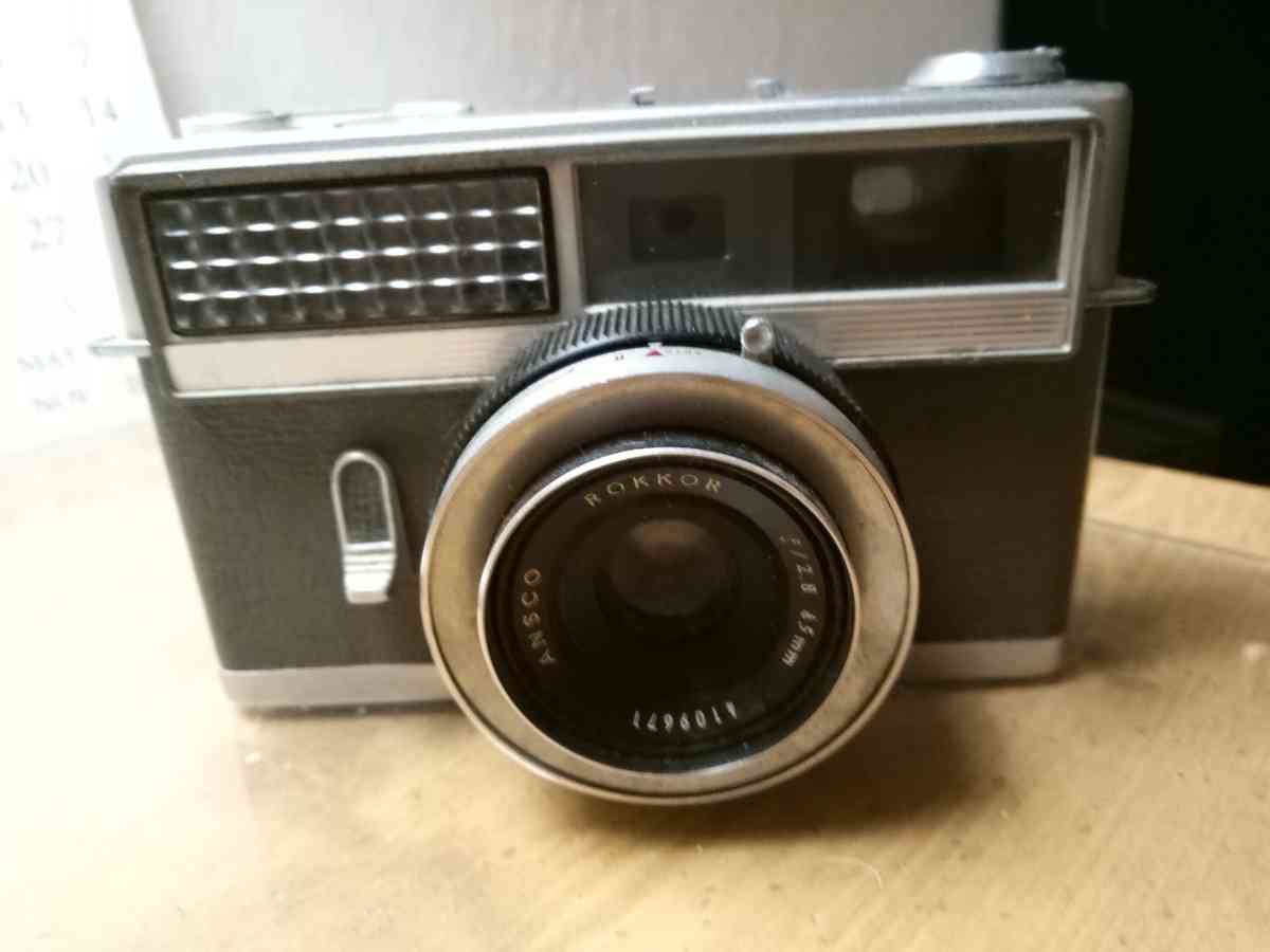 Camera Like John Glenn Used35mm Ansco