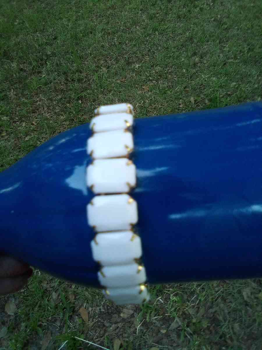 stretchy white square stone bracelet